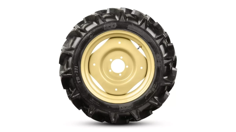 Комплект резины с дисками STD agri для Solis 26 7.00-14 / 8.3-24