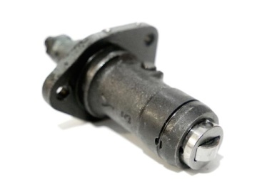 R195 Насос топливный